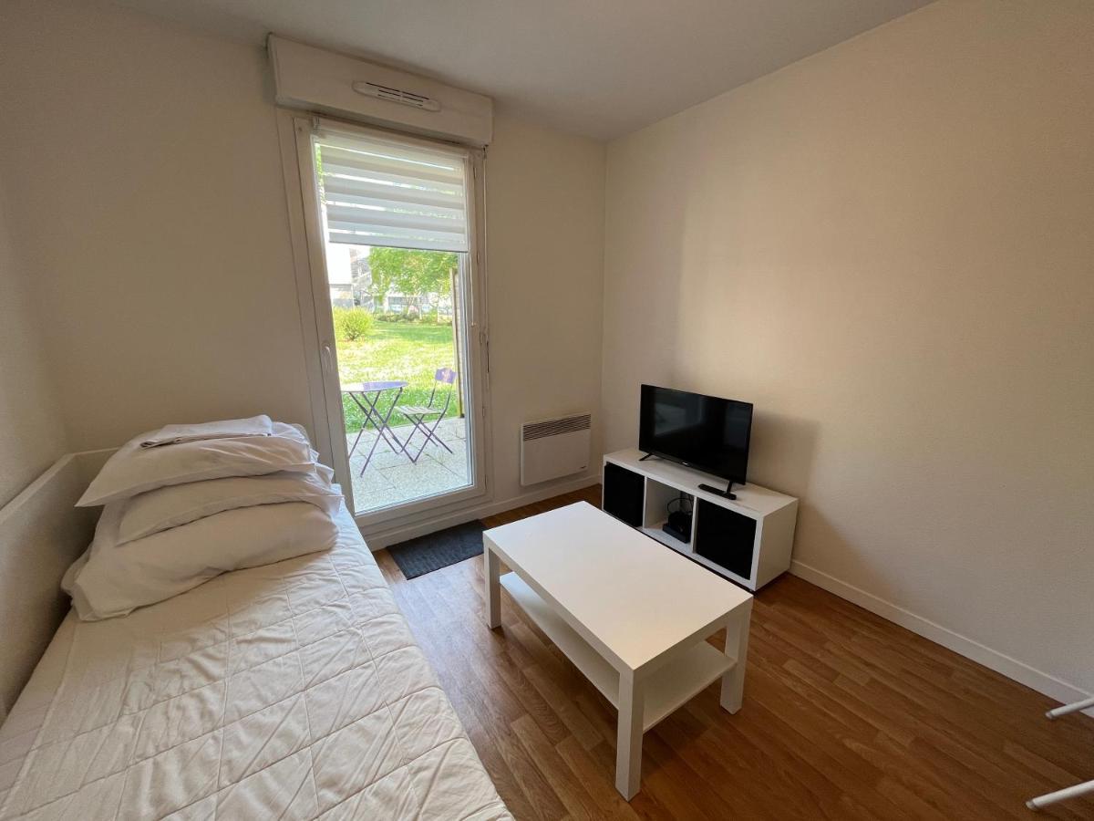 Acajou, Studio Avec Terrasse Et Parking Prive Кан Экстерьер фото